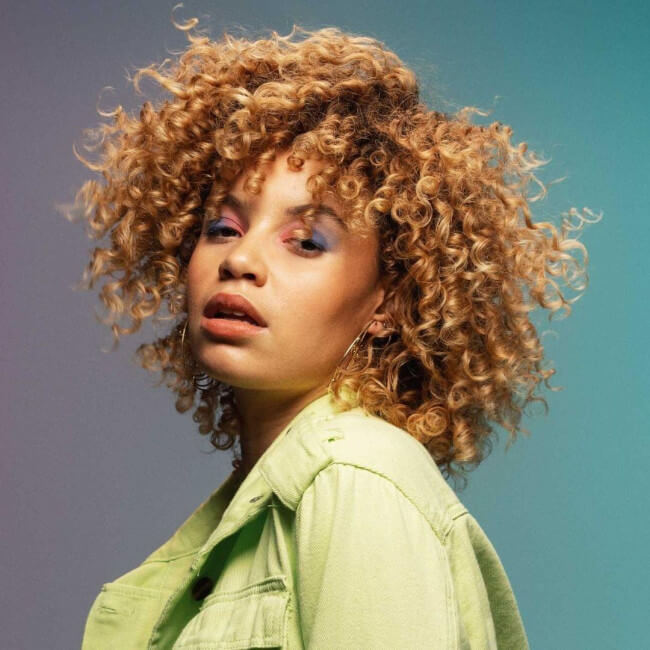 Crème definitie voor krullen Curls rock amplifier Tigi 113ML