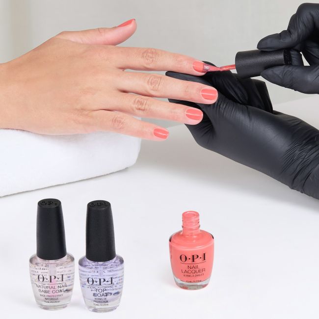 OPI Vernis à ongles What's Your Mani-Tude Bubblegum Goth 15ml