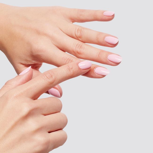 Huile Eclat Ongles et Cuticules Nature Strong OPI 8ml
