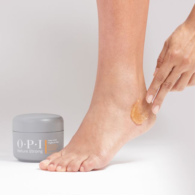 Gommage Doux Mains et Pieds Nature Strong OPI 250ml