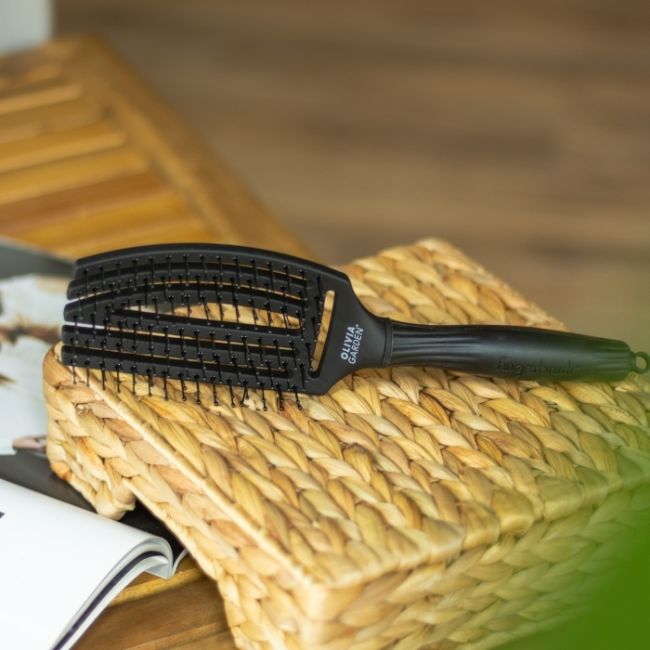 Brosse Fingerbrush Care Iconic Double poils black taille M Olivia Garden