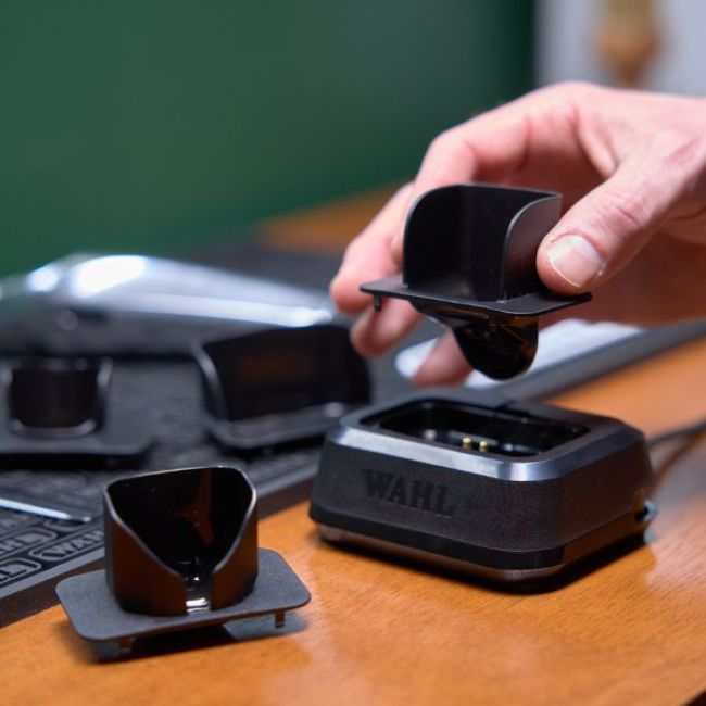 Universal charging base Wahl