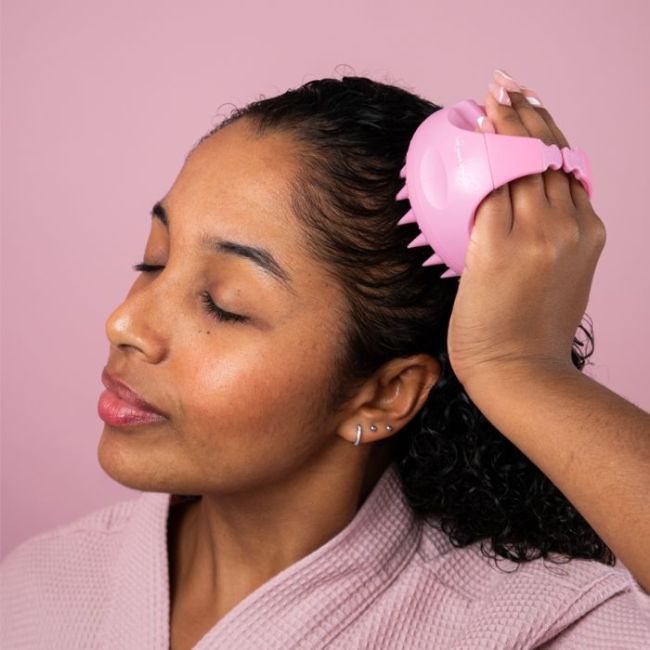 Brosse massante cuir chevelu Heaven Scalp Brush Les Secrets de Loly