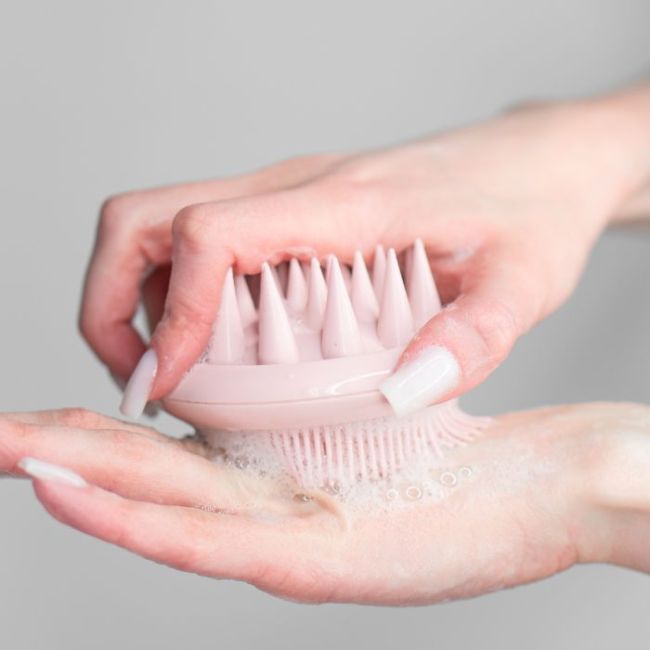 Brosse silicone 3-en-1 lavage & massage corps et cuir chevelu Shower Chameleon Glov