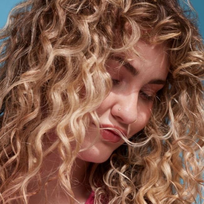 Mousse volume ondulations effet sirène Boho Beach Umberto Giannini 200ML