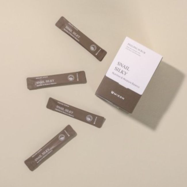 Exfoliërende gezichtscrème Zachte Slakken Silky Peeling Scrub Mizon