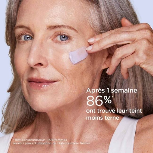 Crème de jour embellissante revitalisante Nutri-Lumière Revive Clarins 50ml