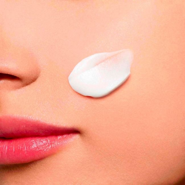 Nachtpflege aufpolsternd Hydra-Essentiel Clarins 50ml