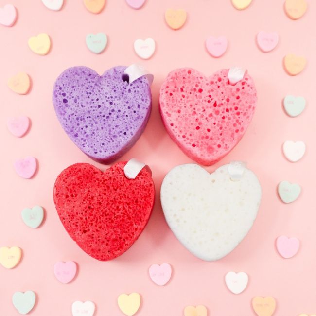Éponge Blanche infusée édition Saint Valentin Sweet Orchid (20+ utilisations) Spongellé