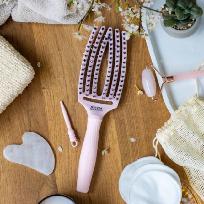 Brosse Fingerbrush Care Iconic Pastel Pink taille M Olivia Garden