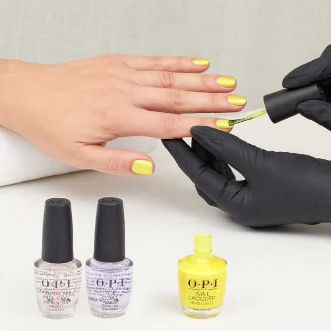 OPI Vernis à ongles Trip to the Brite Side Paintin' on Sunshine! 15ml