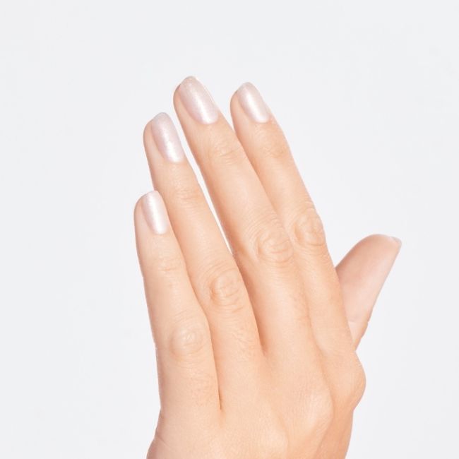 OPI Gel Color Vegan Throw Me a Kiss 15ML