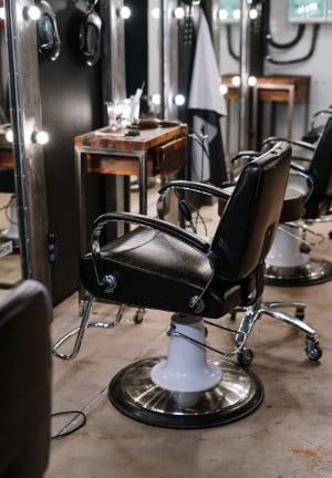 BARBERING ACCESSORIES & FURNITURE
